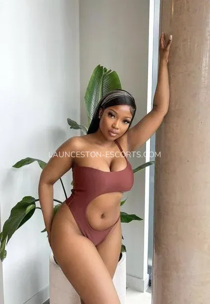 Launceston escorts Natalie — 3