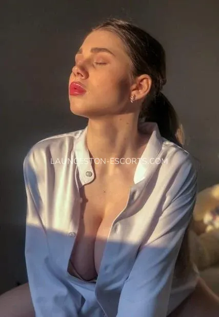 Launceston escorts Alondra — 5