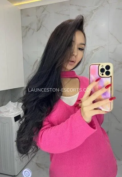 Launceston escorts Laura — 4