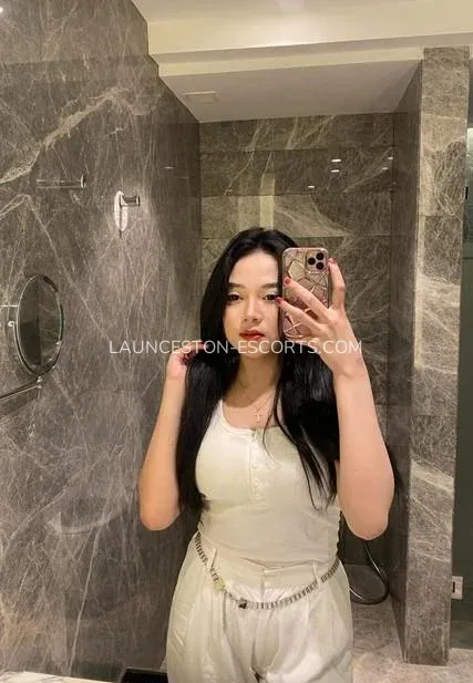 Launceston escorts Agnes — 4