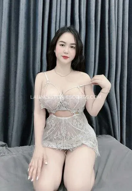 Launceston escorts Rebecca — 4