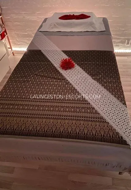 Launceston escorts Claire — 1