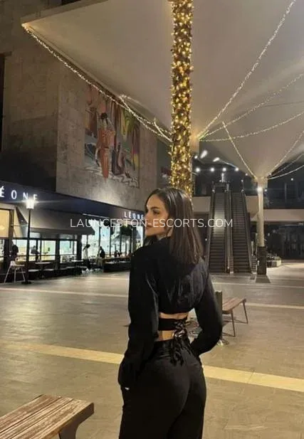 Launceston escorts Linda — 4