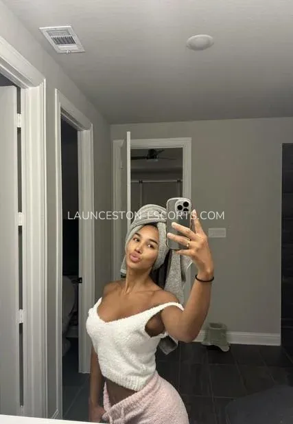Launceston escorts Emma — 7