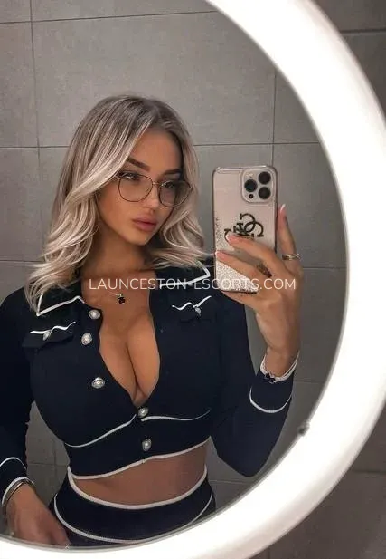 Launceston escorts Makayla — 7