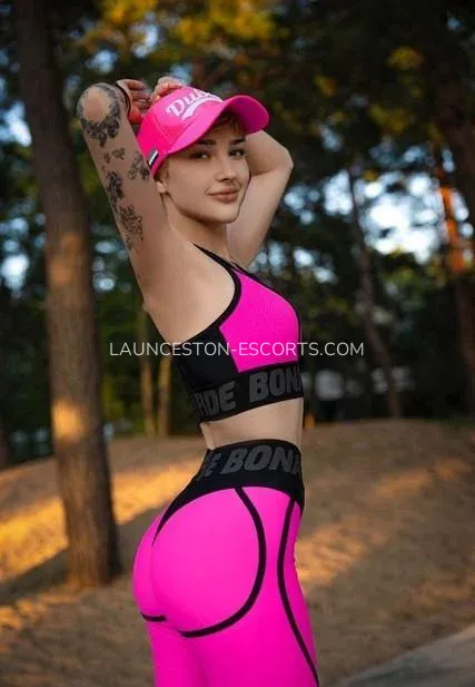 Launceston escorts Pia — 4