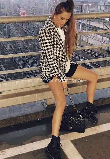 Launceston escorts Sophia — 5