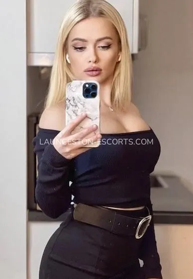 Launceston escorts Mackenzie — 2