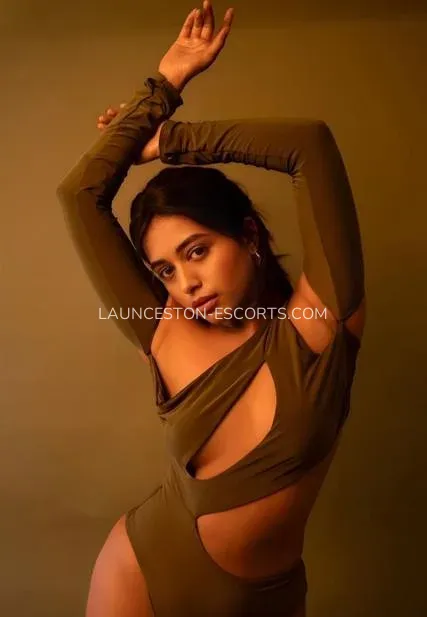 Launceston escorts Aniyah — 5