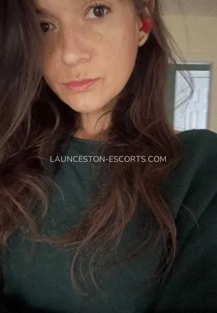Launceston escorts Zoe — 1