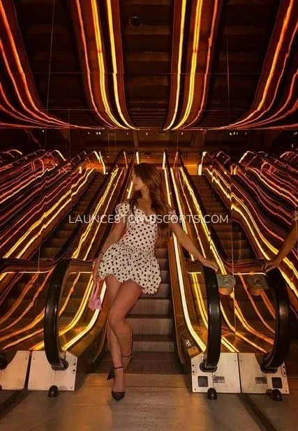Launceston escorts Selena — 1