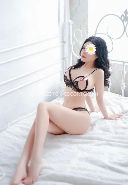 Launceston escorts Maj — 3