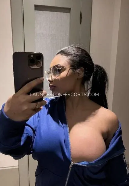 Launceston escorts Camilla — 1