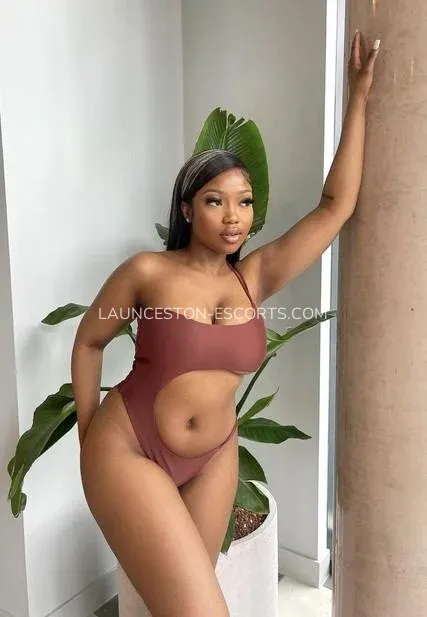 Launceston escorts Natalie — 1