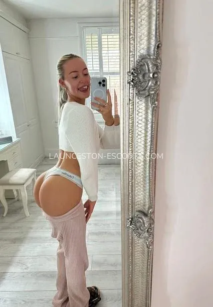 Launceston escorts Kylee — 6