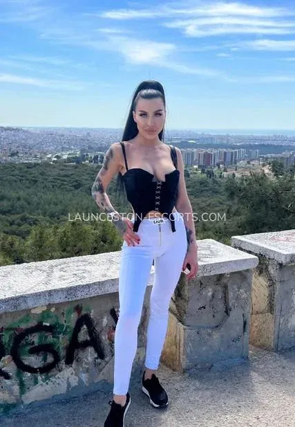 Launceston escorts Nieves — 4