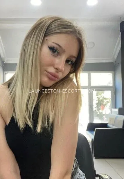 Launceston escorts Laura — 4
