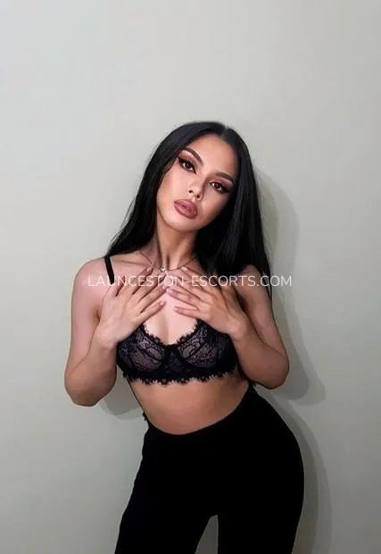 Launceston escorts Samantha — 2