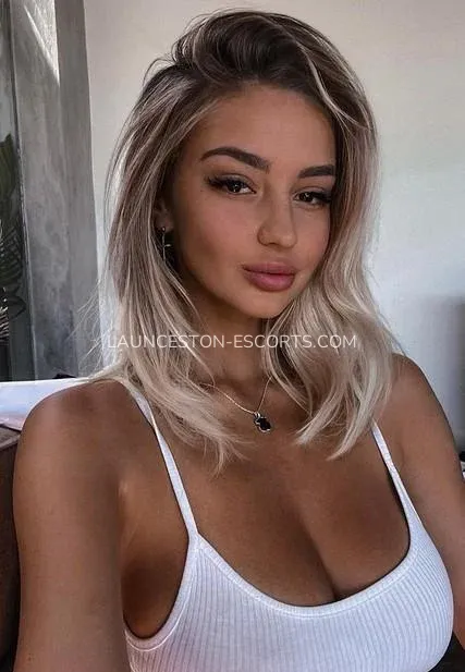 Launceston escorts Makayla — 4