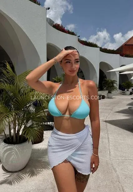 Launceston escorts Gun — 7