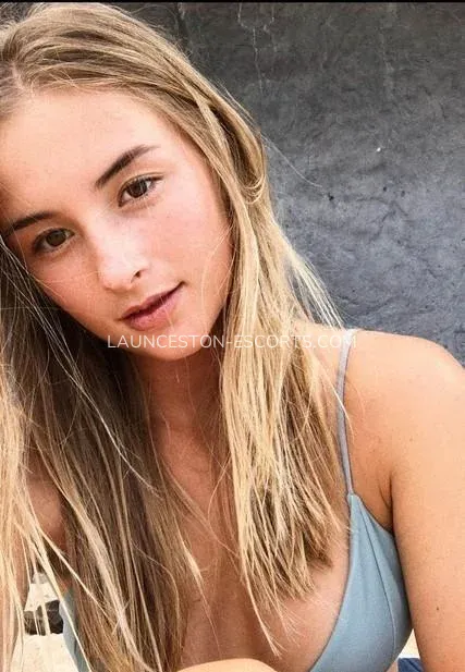 Launceston escorts Mia — 6
