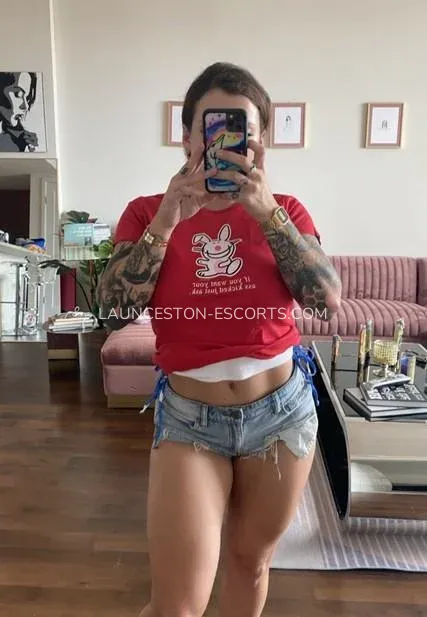 Launceston escorts Inga — 4