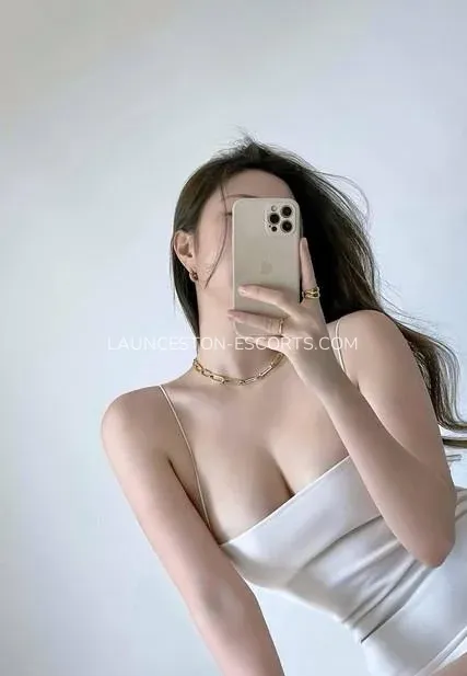 Launceston escorts Maj — 3