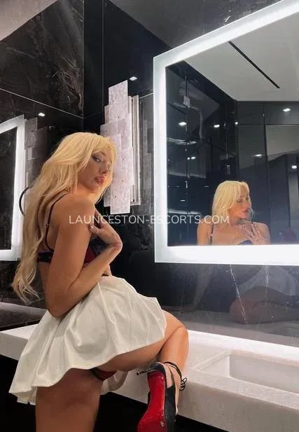 Launceston escorts Courtney — 6