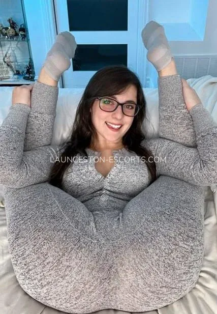 Launceston escorts Mia — 1