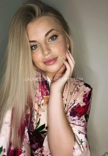 Launceston escorts Paris — 5